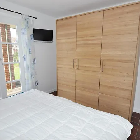 Doppelhaushaelfte Strandhus *